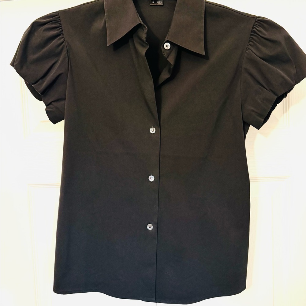 Theory Black Short-Sleeve Puff Shoulder Button-Down Shirt